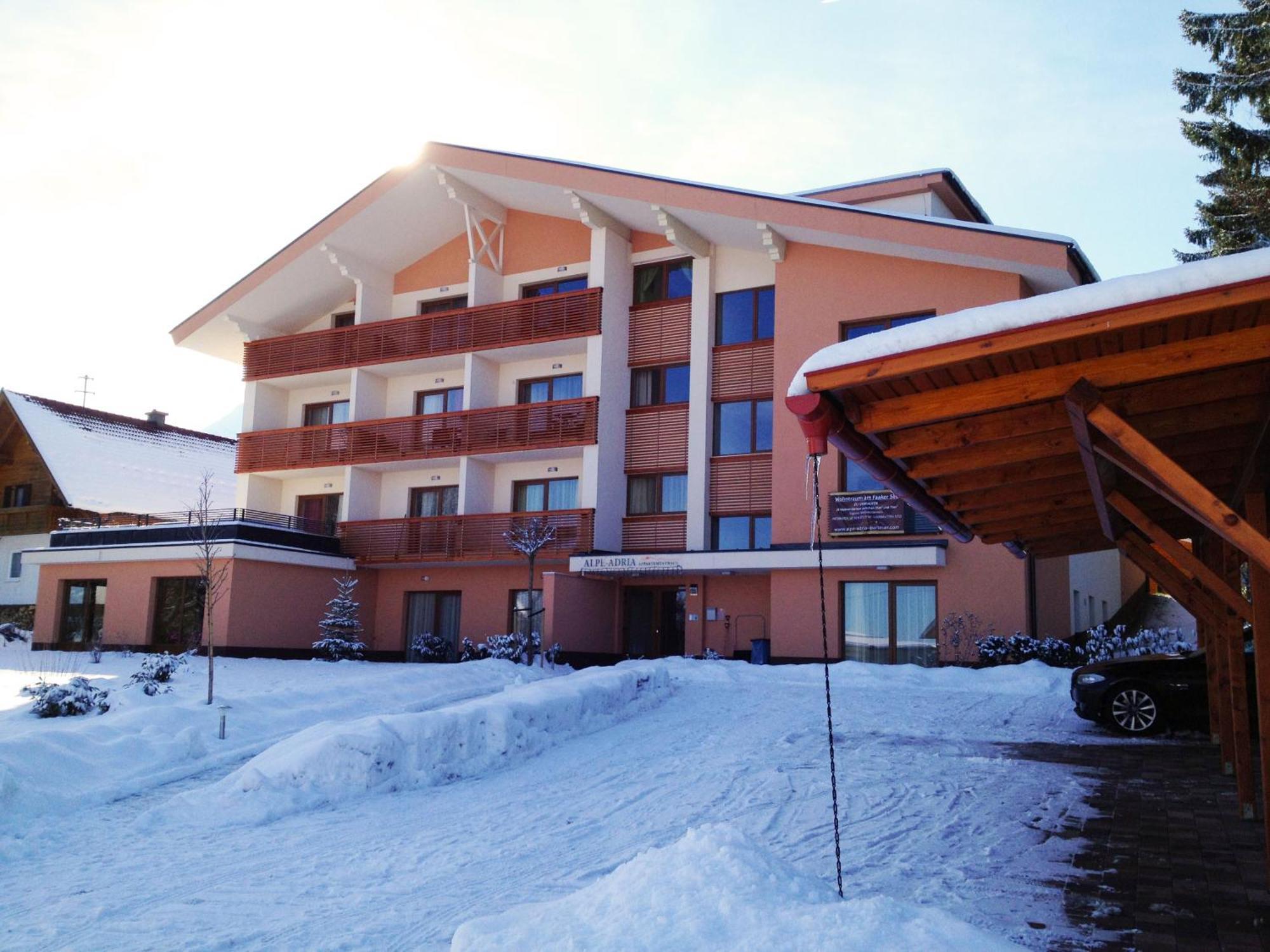 Alpe-Adria Apartments Oberaichwald  ภายนอก รูปภาพ