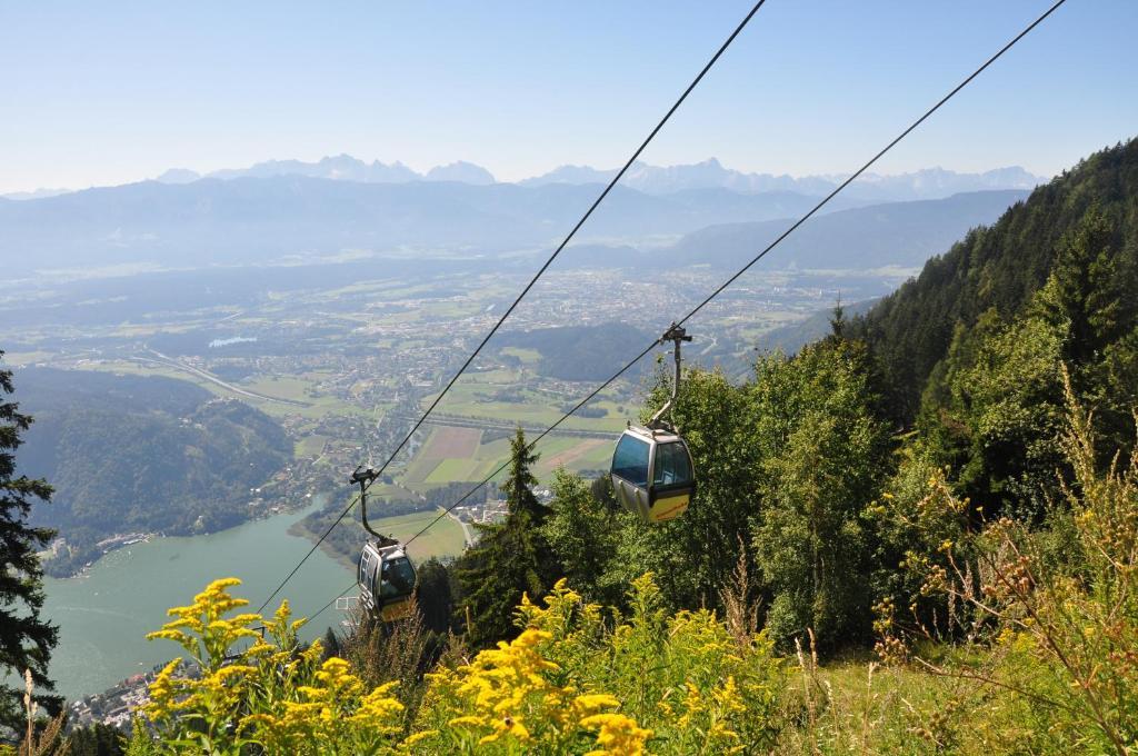 Alpe-Adria Apartments Oberaichwald  ภายนอก รูปภาพ