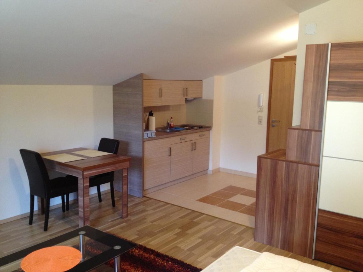 Alpe-Adria Apartments Oberaichwald  ภายนอก รูปภาพ